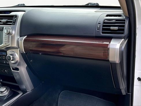 Used 2016 Toyota 4Runner Limited image 17