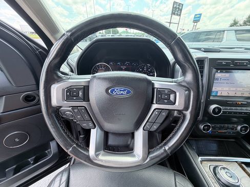 Used 2019 Ford Expedition Platinum RWD image 14