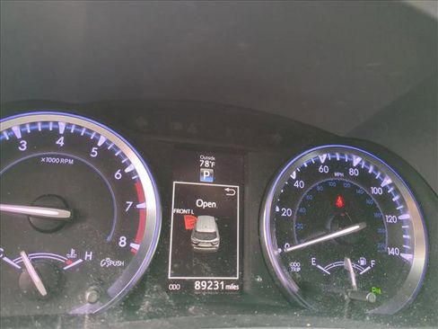 Used 2014 Toyota Highlander Limited FWD image 13