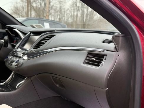 Used 2018 Chevrolet Impala Premier w/ Premier Confidence Package image 46