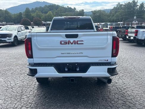 Used 2022 GMC Sierra 2500 AT4 w/ AT4 Preferred Package AWD/4WD image 6