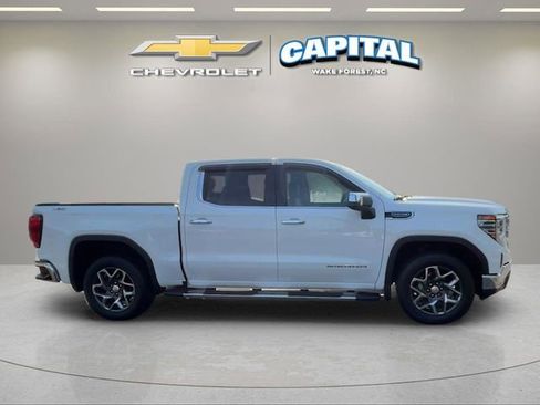 Used 2023 GMC Sierra 1500 SLT w/ SLT Premium Package AWD/4WD image 6