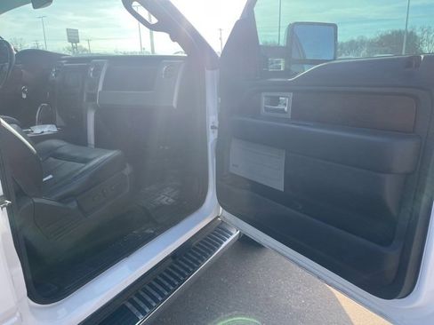 Used 2012 Ford F150 Lariat w/ Lariat Chrome Pkg image 22
