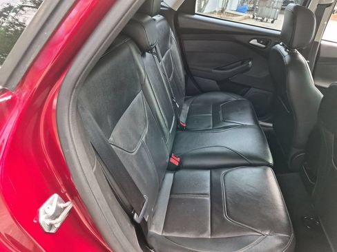 Used 2017 Ford Focus Titanium FWD image 30