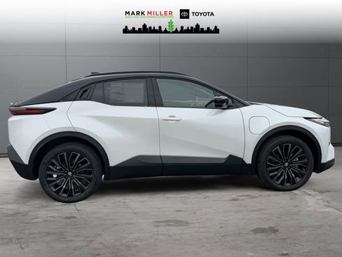 New 2026 Toyota C-HR w/ Cold Weather Package image 6