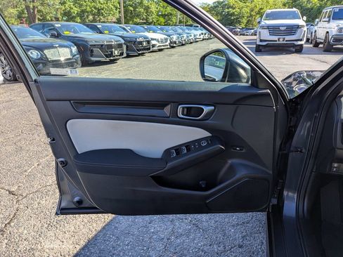 Used 2023 Honda Civic LX image 11
