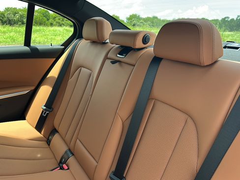 New 2025 BMW 330i Sedan w/ Premium Package image 16