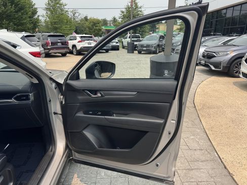 Used 2024 MAZDA CX-5 AWD 2.5 S w/ Select Package image 25
