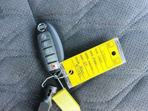 Used 2023 Nissan Maxima SR w/ Sport Mat Group FWD image 35