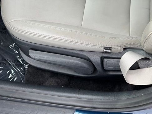 Used 2020 Kia Niro LXS image 18