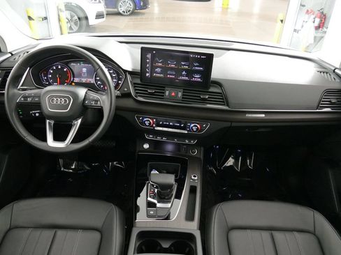 Used 2023 Audi Q5 2.0T Premium w/ Convenience Package AWD/4WD image 25