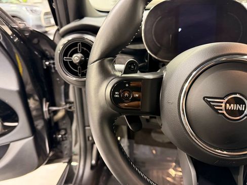 Used 2023 MINI Cooper S image 13