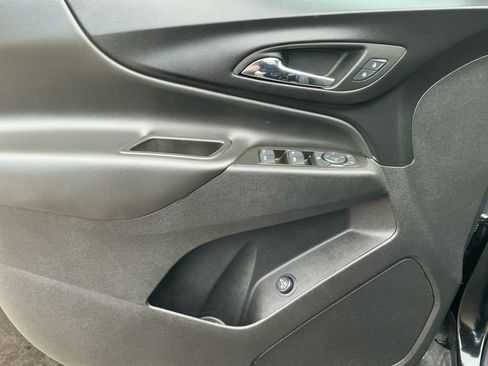 Used 2024 Chevrolet Equinox LT image 21
