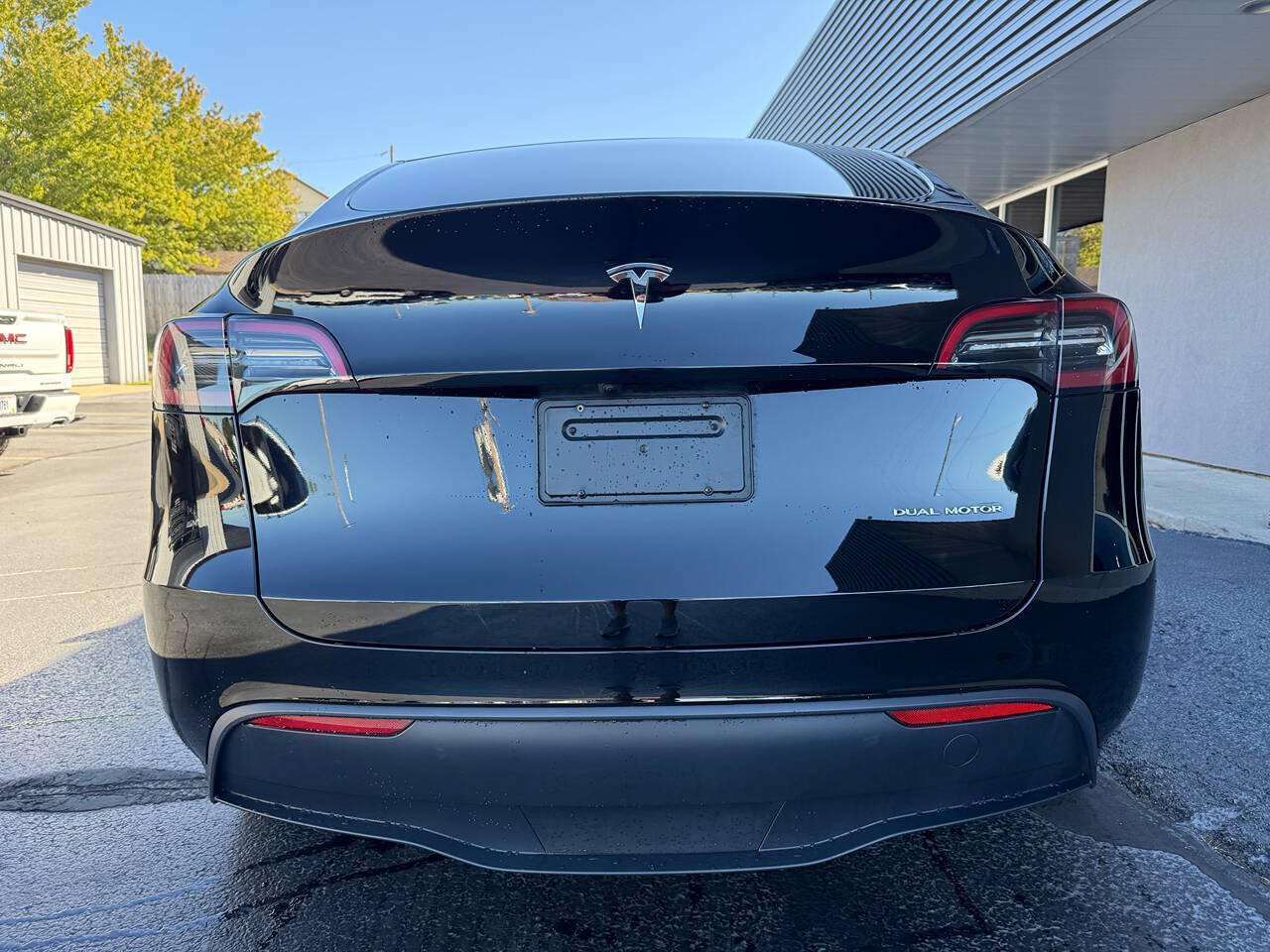 Used 2023 Tesla Model Y Long Range AWD/4WD image 8