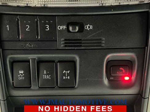 Used 2020 Toyota 4Runner TRD Off-Road Premium image 36