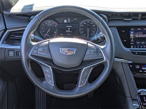 Used 2025 Cadillac XT5 Premium Luxury image 19