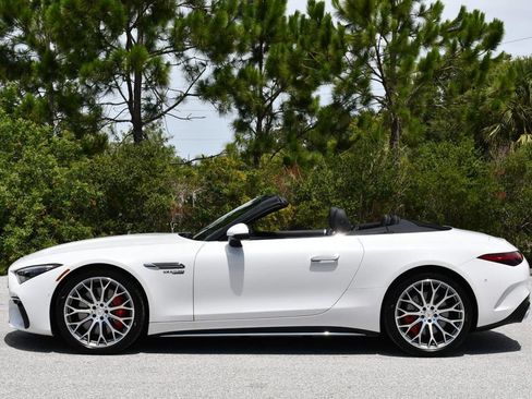 Used 2024 Mercedes-Benz SL 55 AMG 4MATIC image 36