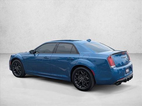 Used 2022 Chrysler 300 Touring L w/ Comfort Group AWD/4WD image 8