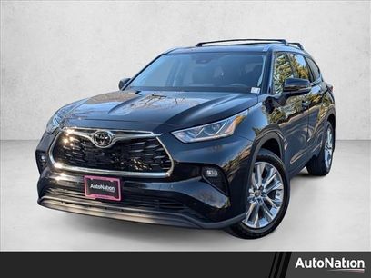 Used 2022 Toyota Highlander Limited