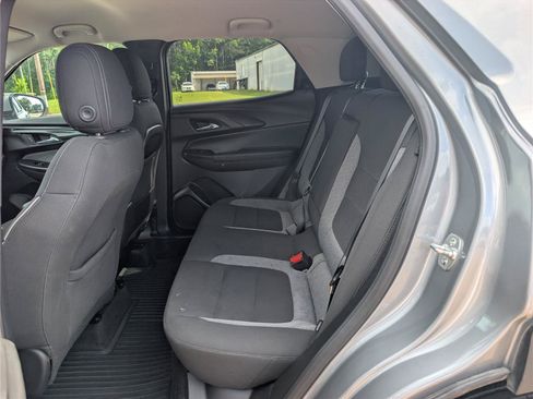 Used 2025 Chevrolet TrailBlazer LT w/ Convenience Package FWD image 33