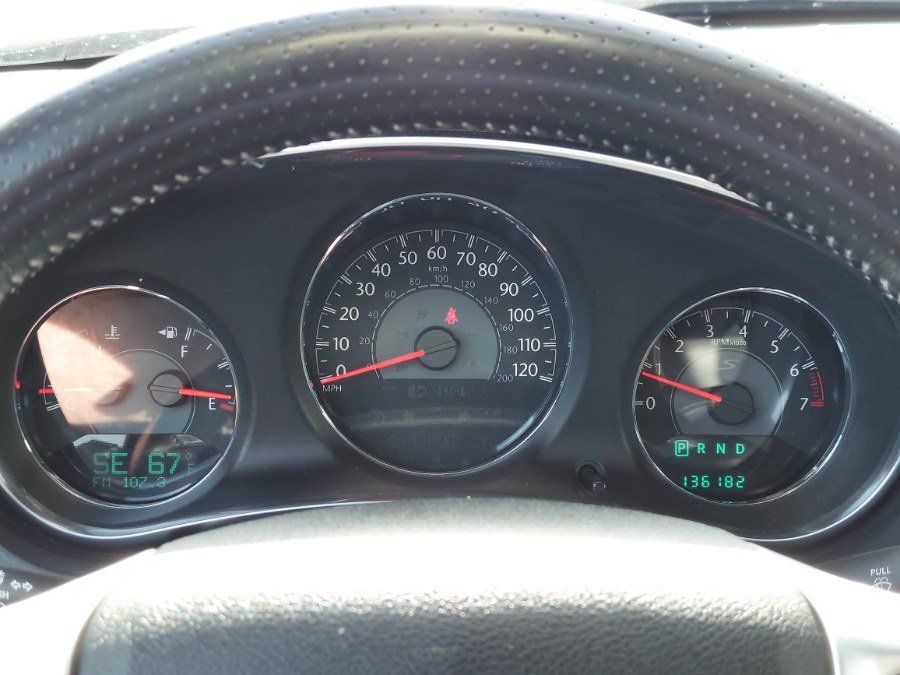 Used 2012 Chrysler 200 S FWD image 14