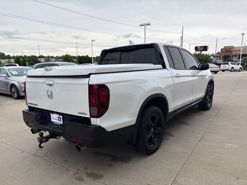 Certified 2021 Honda Ridgeline Black Edition image 5