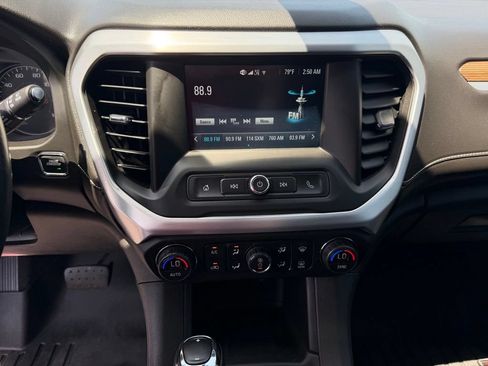 Used 2019 GMC Acadia SLE FWD image 31