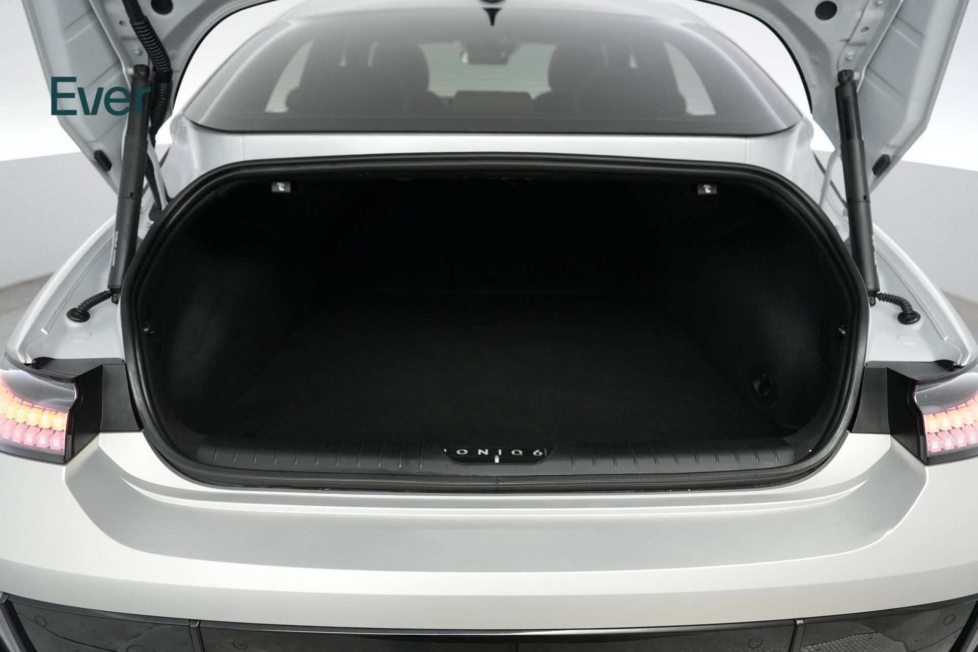 Used 2023 Hyundai Ioniq 6 Limited w/ Cargo Package RWD image 8