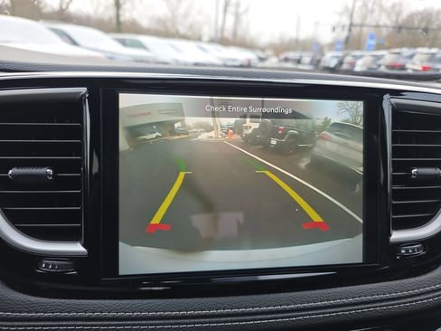 New 2026 Chrysler Pacifica Select w/ S Appearance Package image 7