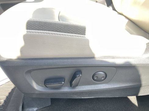 Certified 2023 Nissan Pathfinder SL AWD/4WD image 12