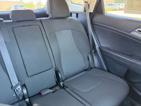 Used 2025 Kia Sportage LX FWD image 37