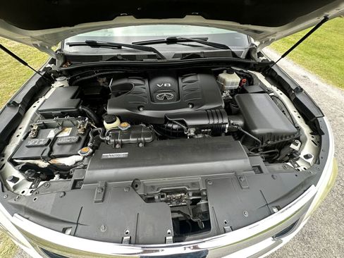 Used 2014 INFINITI QX80 4WD w/ Deluxe Touring Package image 34