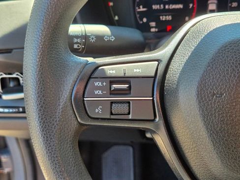 Certified 2025 Honda Accord SE image 27