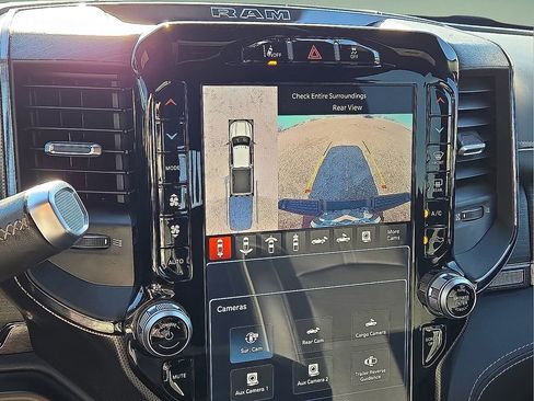 Used 2023 RAM 2500 Limited image 30