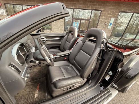 Used 2003 Chevrolet SSR w/ Preferred Equipment Group image 21