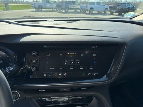 Used 2021 Buick Envision Preferred image 28