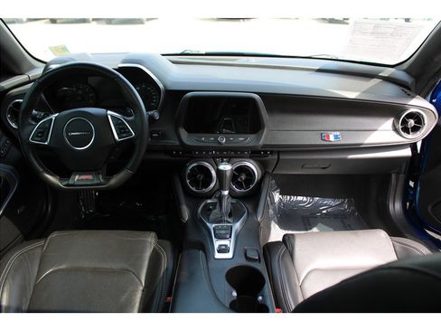 Used 2016 Chevrolet Camaro SS RWD image 10