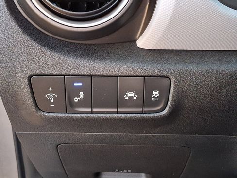 Certified 2021 Hyundai Kona Limited w/ Cargo Package image 25