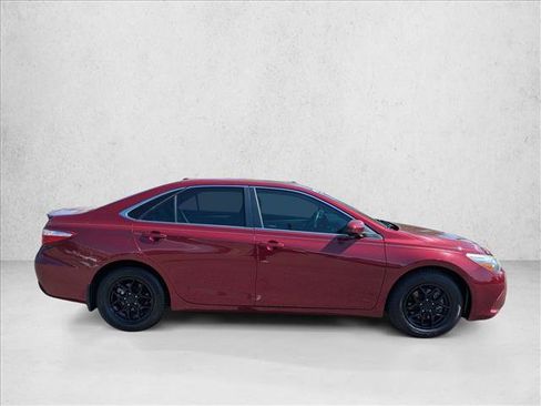 Used 2015 Toyota Camry XSE FWD image 4