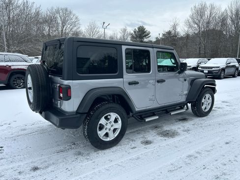 Used 2019 Jeep Wrangler Unlimited Sport S image 6