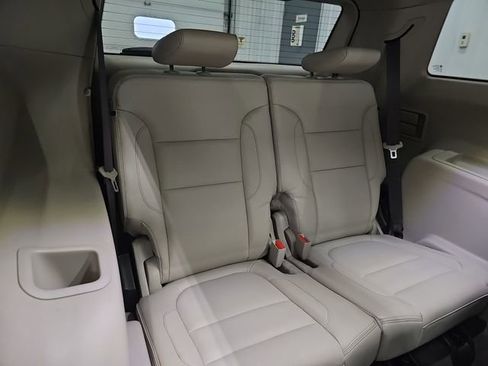Used 2018 GMC Acadia Denali w/ Technology Package AWD/4WD image 35