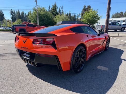 Used 2019 Chevrolet Corvette Stingray Coupe RWD image 13