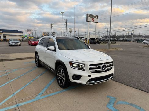 Used 2022 Mercedes-Benz GLB 250 4MATIC image 5