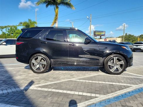 New 2026 Land Rover Discovery Limited Edition image 6