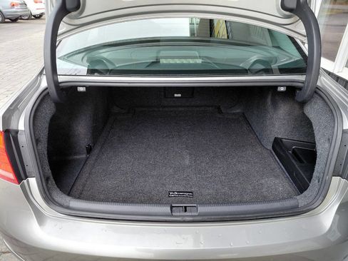 Used 2014 Volkswagen Passat TDI SEL Premium image 11