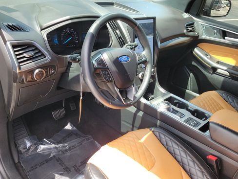 Certified 2024 Ford Edge Titanium w/ Titanium Elite Package AWD/4WD image 22