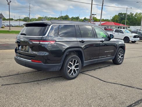 Used 2024 Jeep Grand Cherokee L Limited image 4