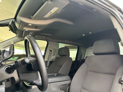 Used 2018 Chevrolet Silverado 1500 LT w/ LT Eassist Package image 14