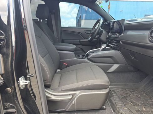 Used 2025 Chevrolet Colorado W/T w/ WT Convenience Package II RWD image 12