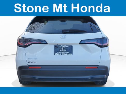 Used 2025 Honda HR-V LX image 5
